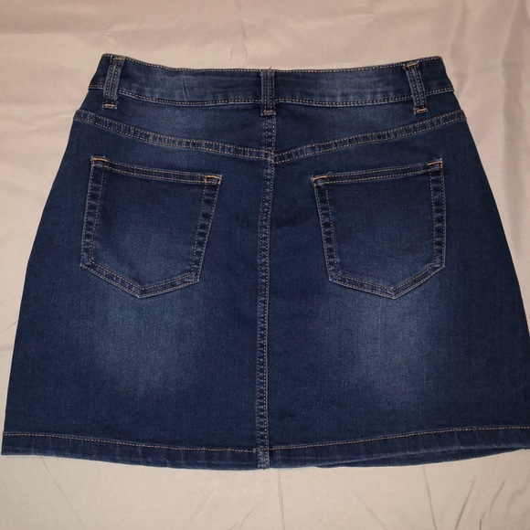 *SOLD! Jean skirt - Picture 4 of 6